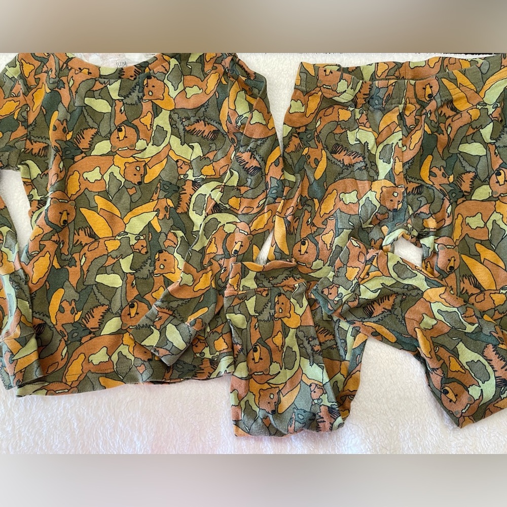 Boys pajamas size 5